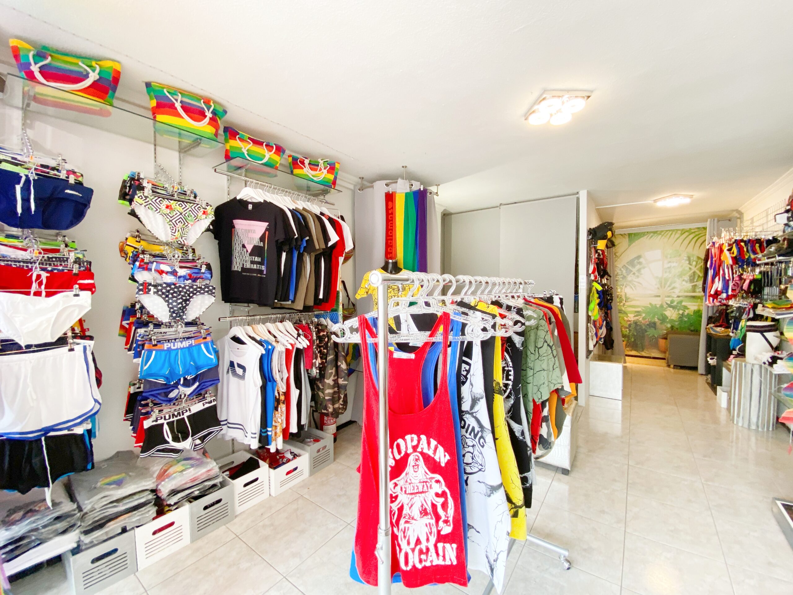 BUSINESS TRANSFER OF SPORTSWEAR AND ACCESSORIES STORE – PRISMA
